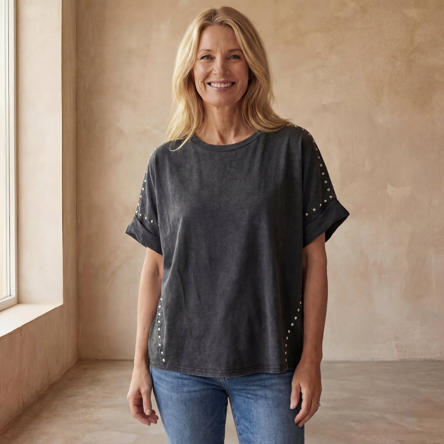 BELLA - STUDDED OVERSIZED TEE